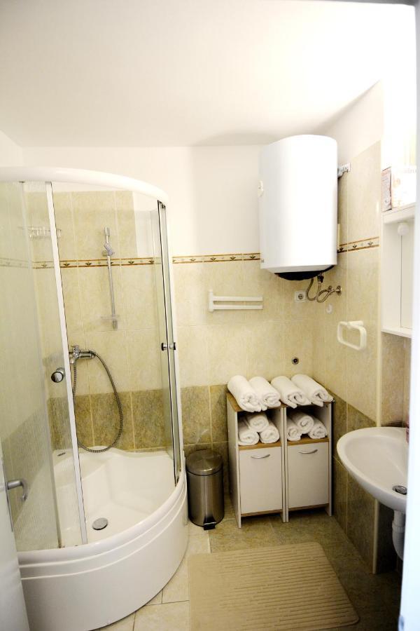 Апартаменты Apartman Monte Rizzi Пула Экстерьер фото